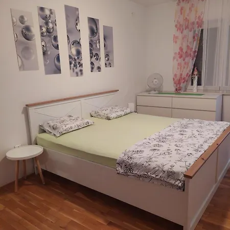 M&m Apartment *
